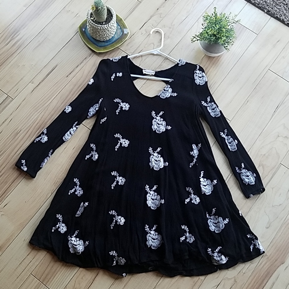 Altar'd State black boho long sleeve dress